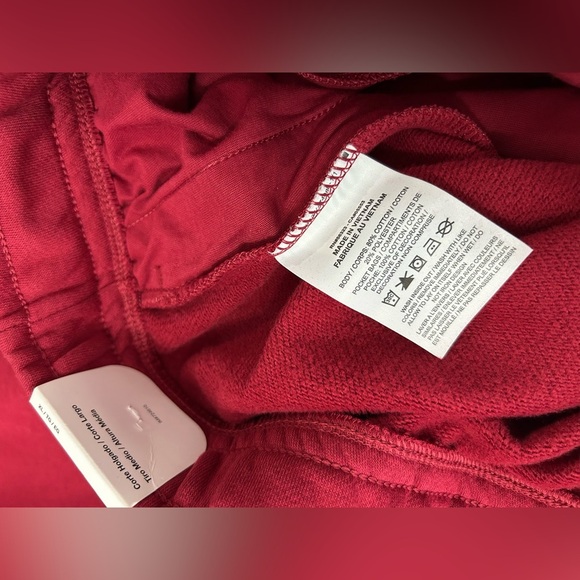 NWT Nike women’s XL pomegranate red mid rise loose fit joggers - Picture 10 of 11